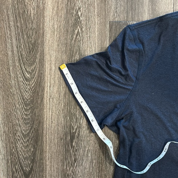 Men’s 90 degree by Reflex short sleeve V-neck dark navy blue Size Medium… - Picture 9 of 10